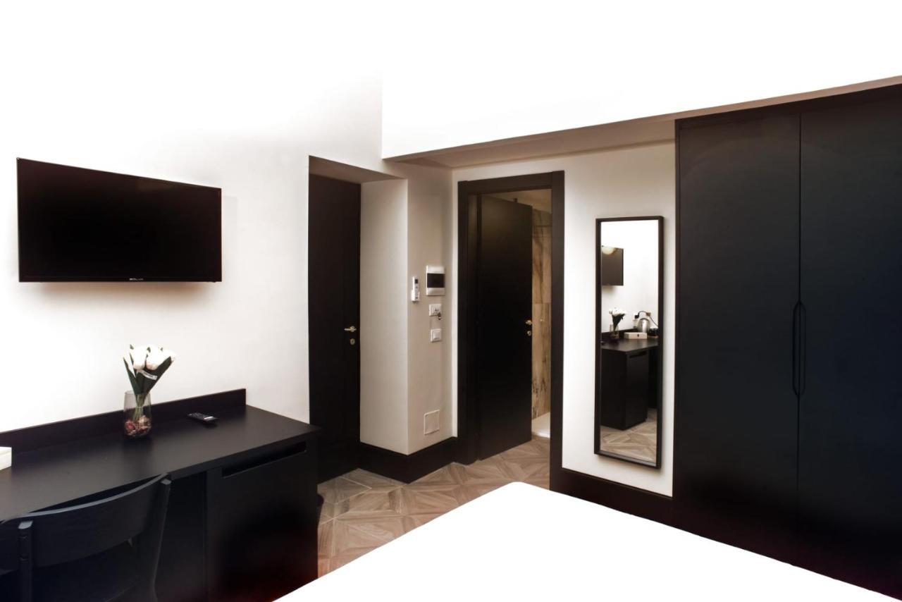 Fida Rooms Napels Buitenkant foto