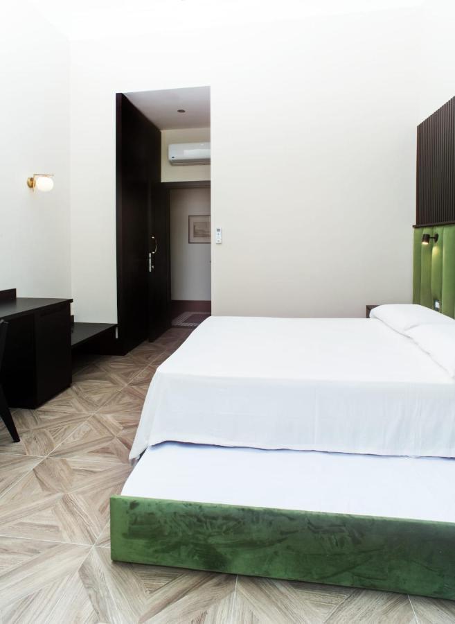 Fida Rooms Napels Buitenkant foto