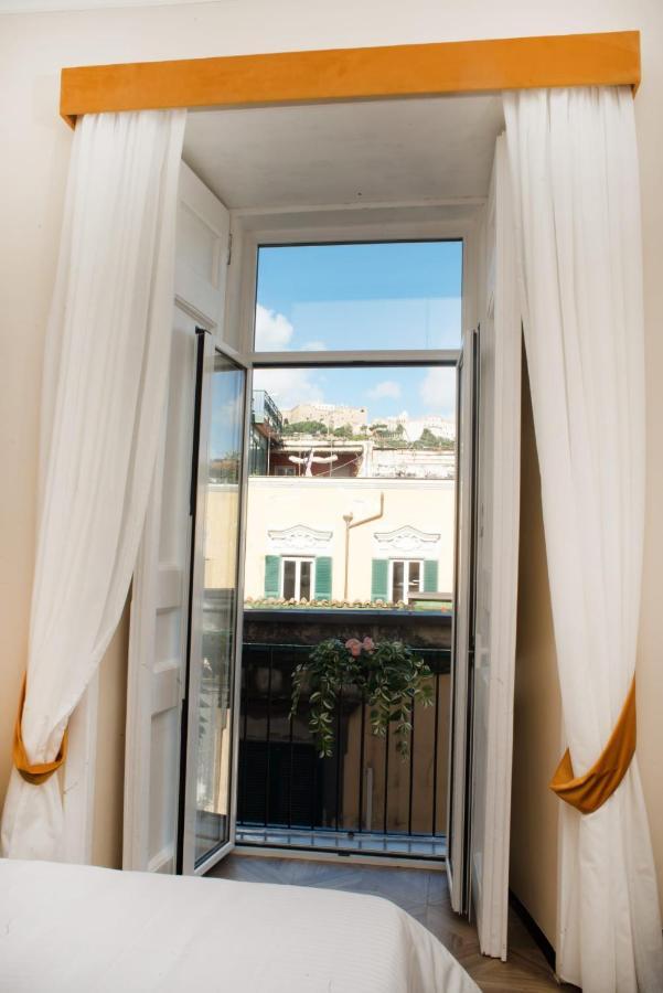 Fida Rooms Napels Buitenkant foto