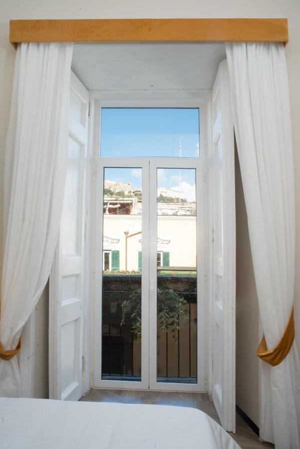Fida Rooms Napels Buitenkant foto