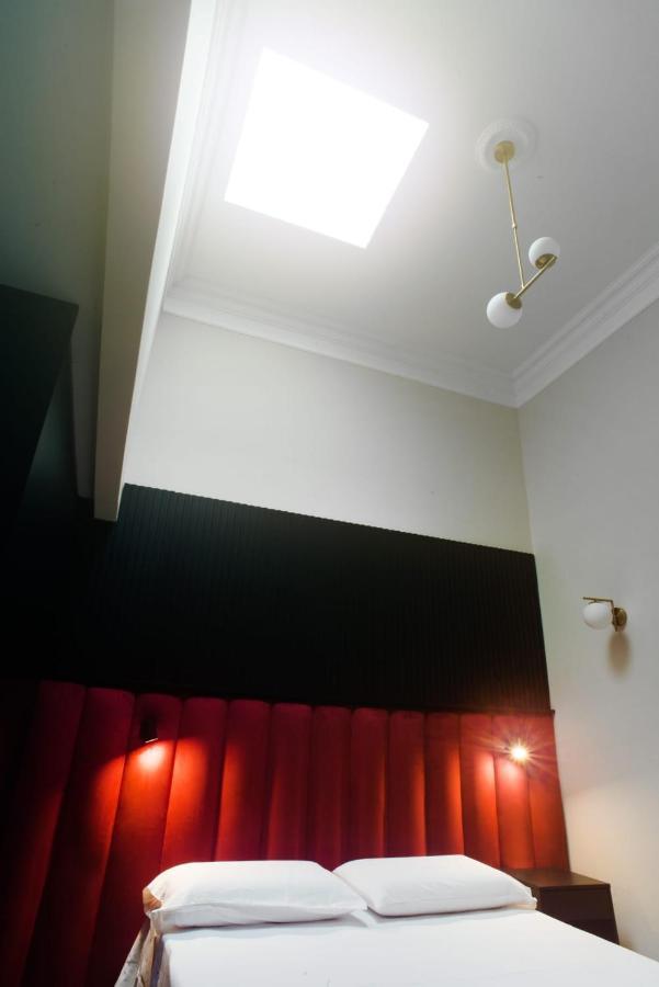 Fida Rooms Napels Buitenkant foto